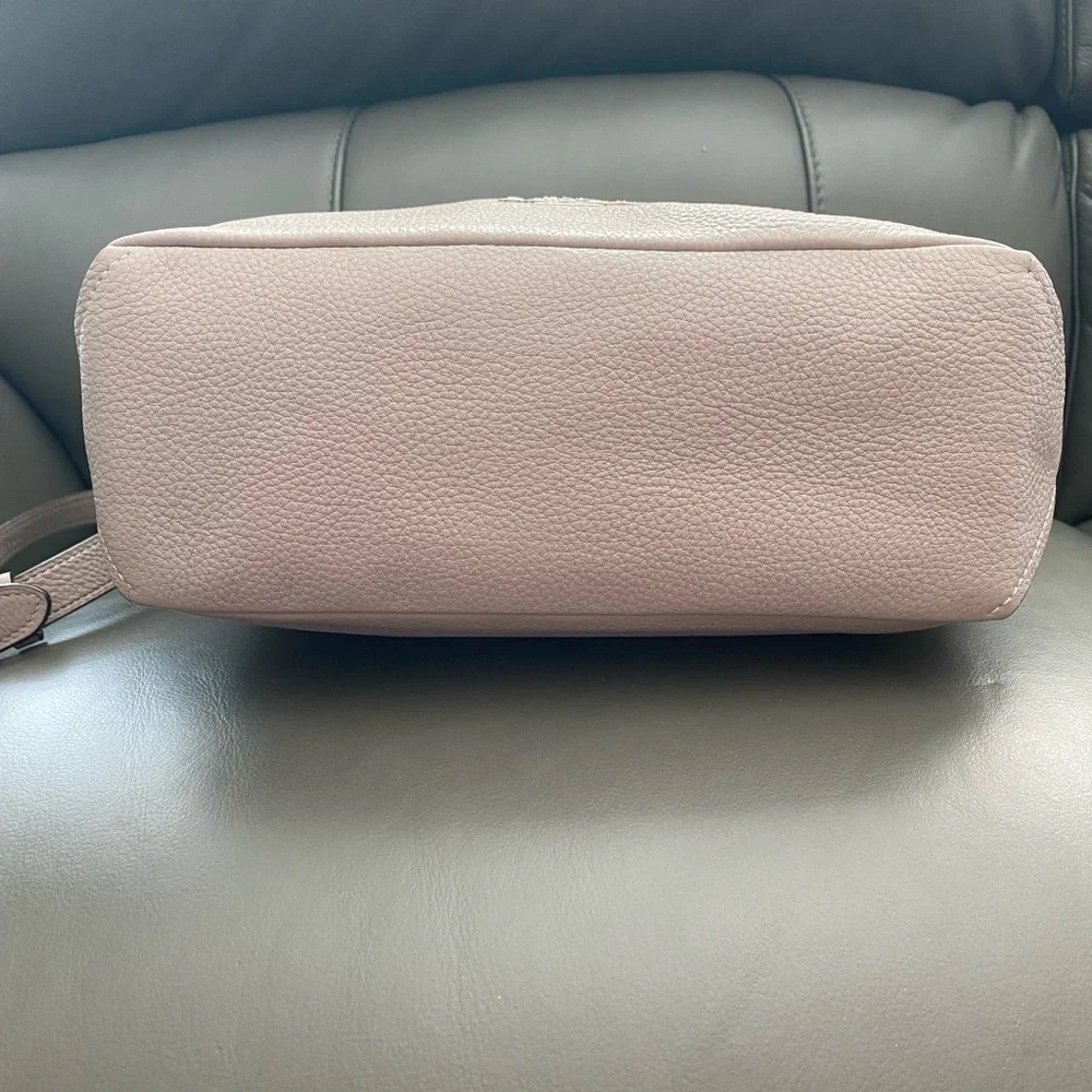 NWOT Coach Pebbled Leather Abby Duffle Grey Birch - Picture 9 of 16